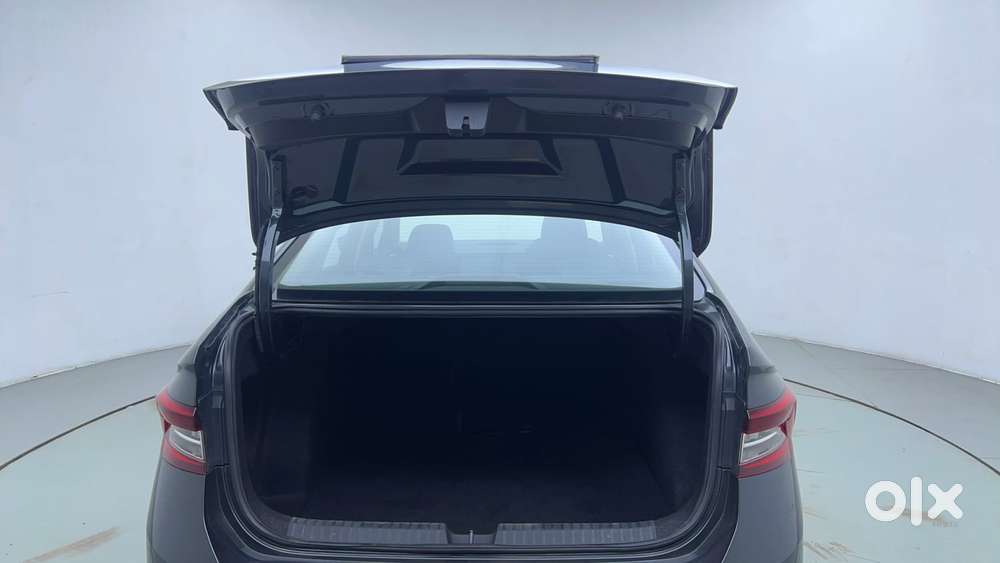 Skoda Slavia Style 1.5l Tsi Dsg, 2022, Petrol