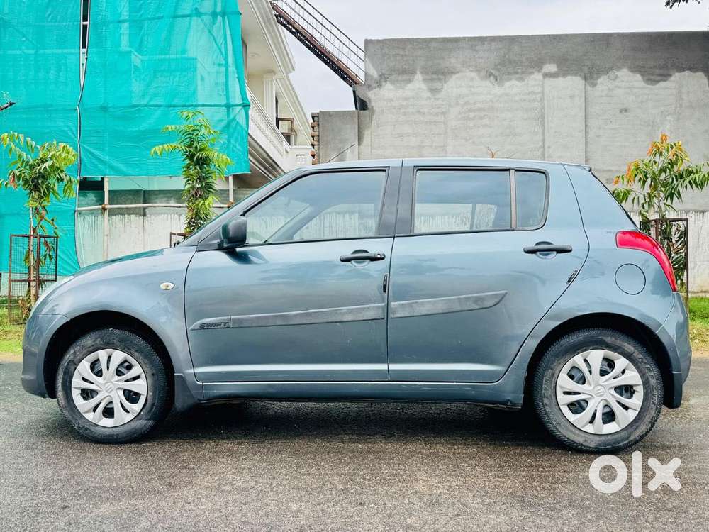 Maruti Suzuki Swift 1.2 Vxi (o), 2010, Cng & Hybrids