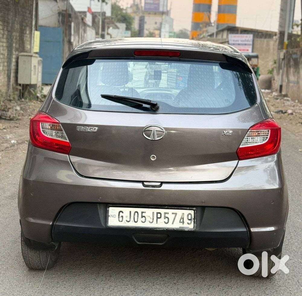 Tata Tiago, 2016, Petrol