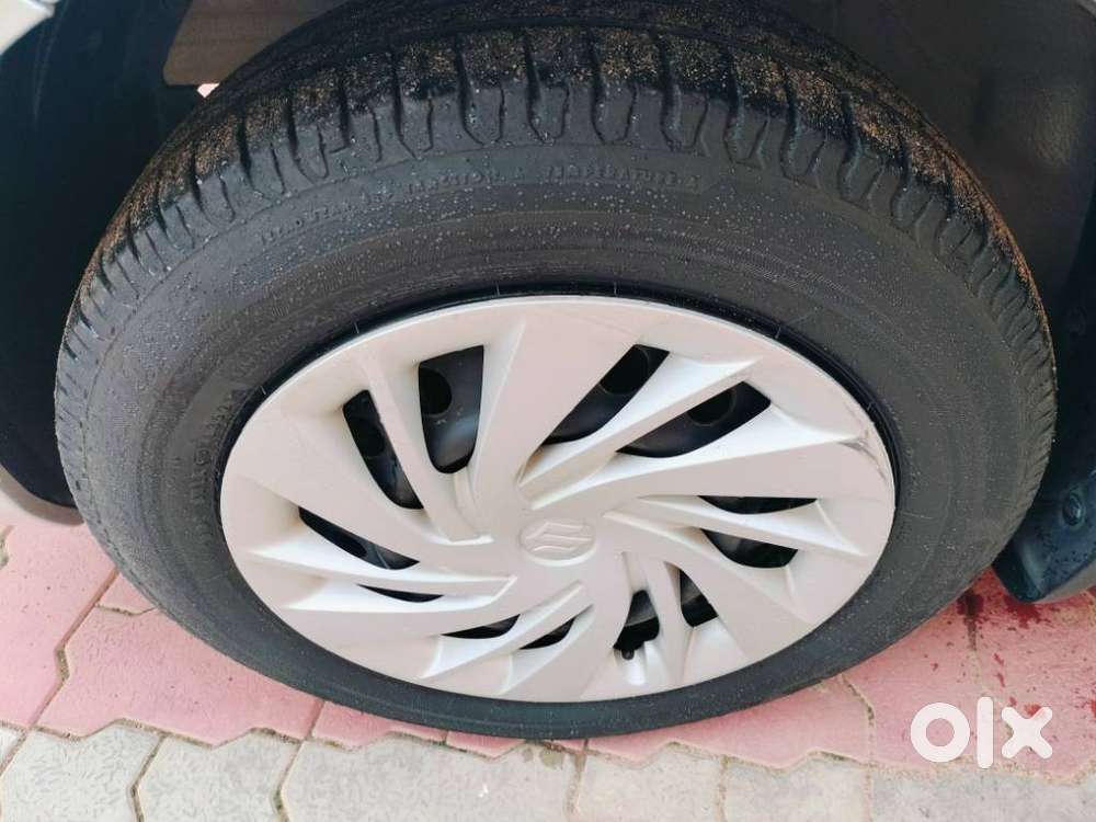 Maruti Suzuki Ertiga 1.5 Vxi, 2021, Petrol