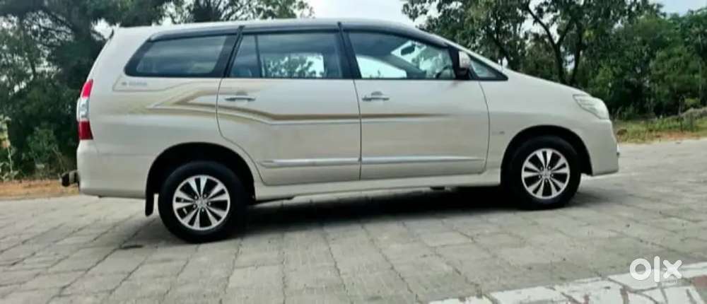 Toyota Innova 2.5 Diesel 7 Seater 2015