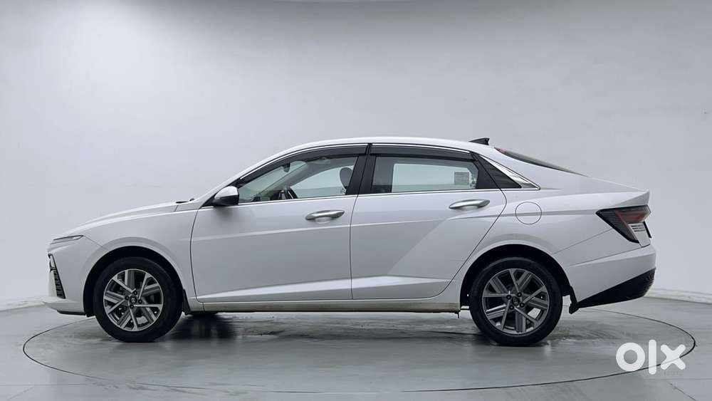 Hyundai Verna 1.5 Sx Petrol Mt, 2023, Petrol