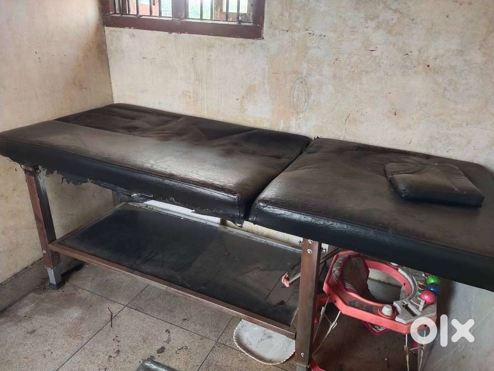 MASSAGE BED Beds Wardrobes 1796867193