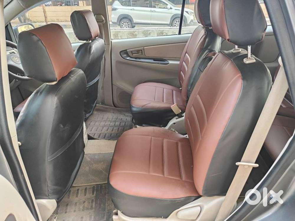 Toyota Innova 2.5 E 7 Str, 2010, Diesel