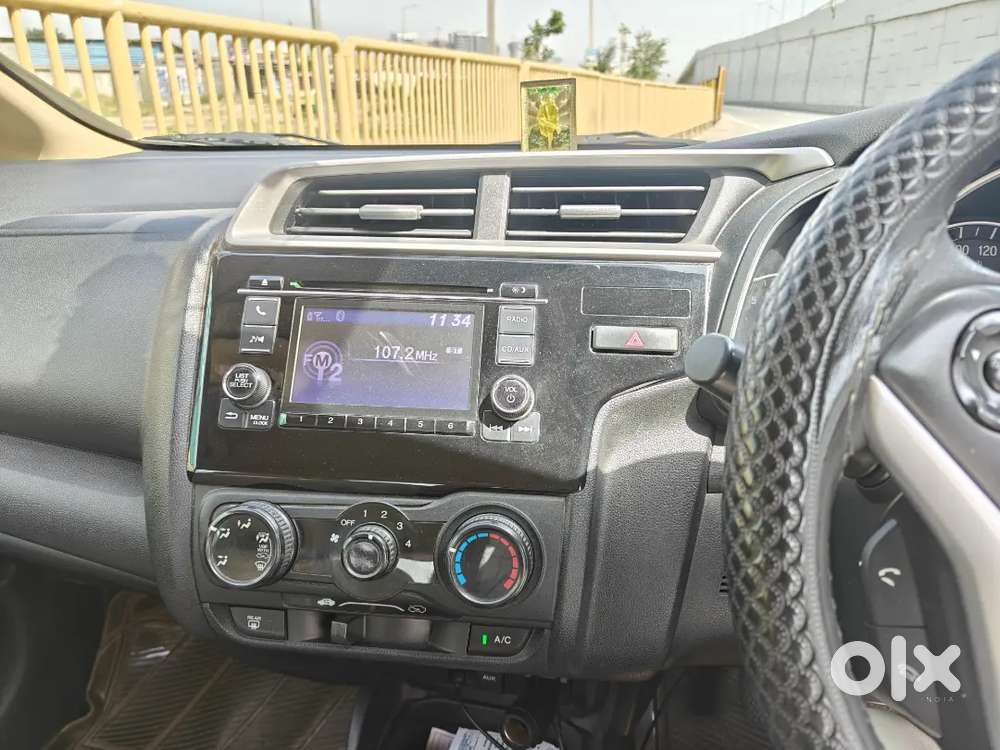 Honda Jazz Sv Petrol 2017