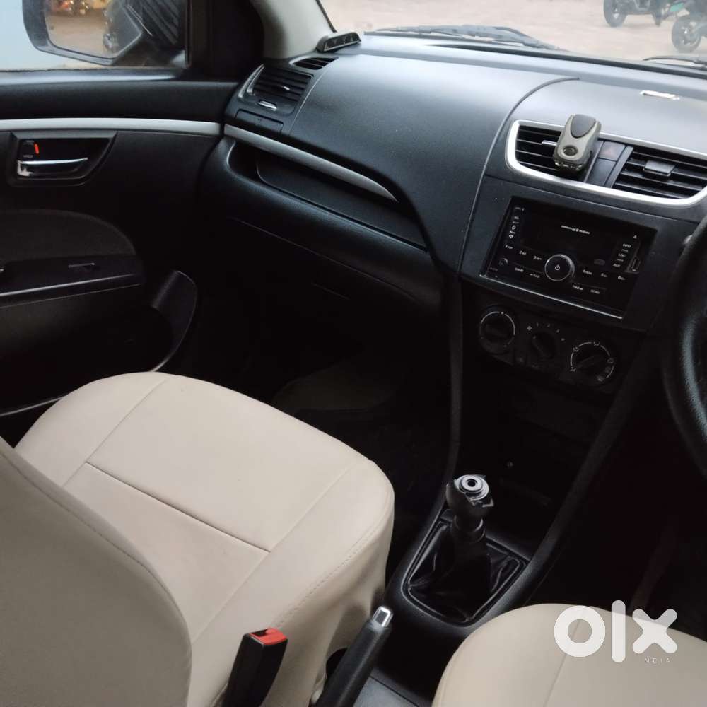 Maruti Suzuki Swift Vxi 1.2 Abs Bs-iv, 2012, Petrol