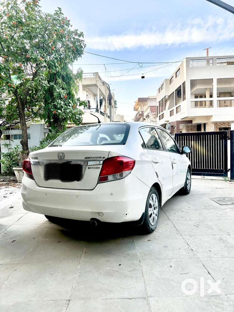 Honda Amaze 2014 Petrol Well Maintained