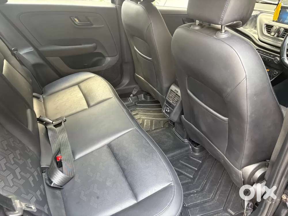 Tata Altroz 1.2 Xz Plus Dark Edition, 2023, Petrol