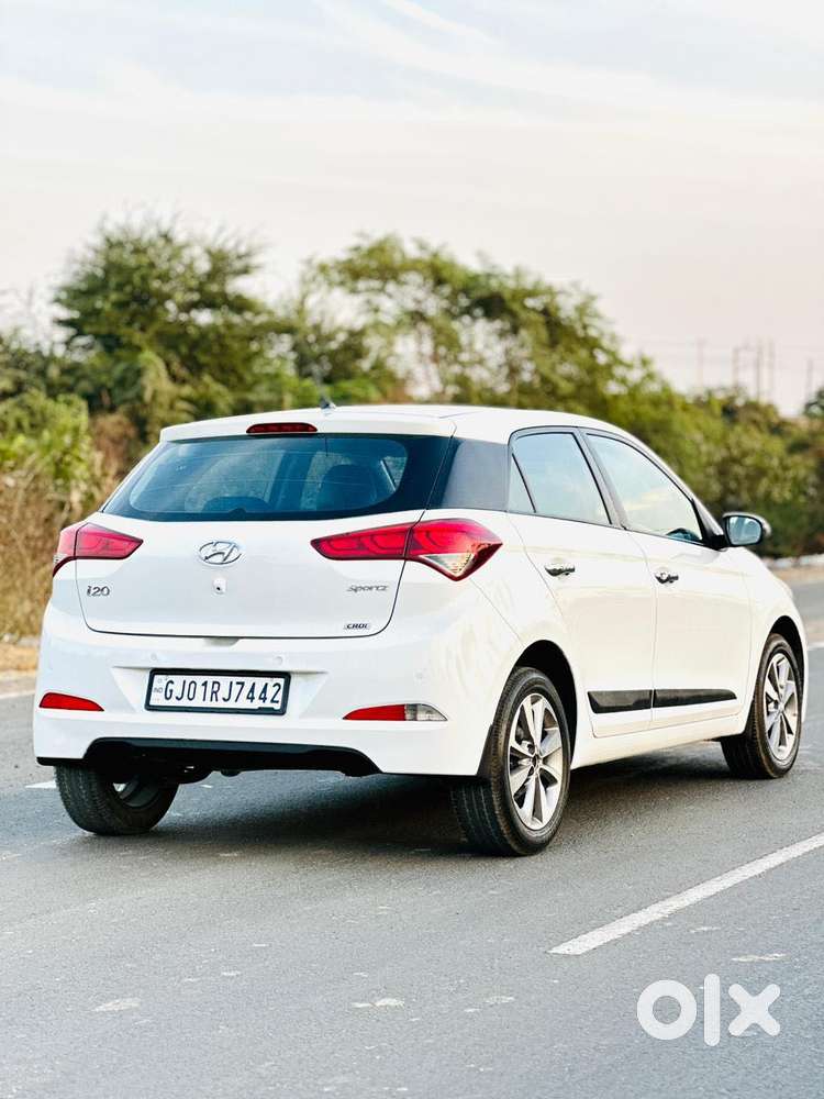 Hyundai Elite I20 Sportz (o) 1.4, 2015, Diesel