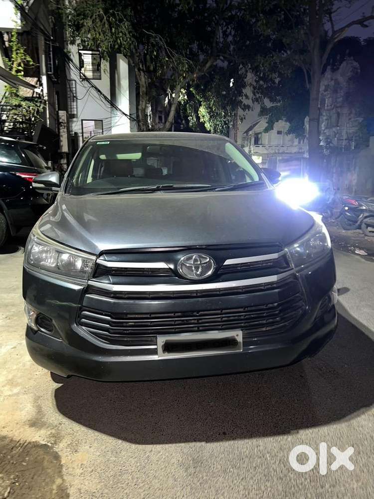 Toyota Innova Crysta 2016 Diesel Well Maintained