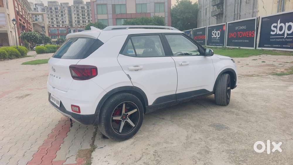Hyundai Venue 1.2 S Plus, 2021, Petrol