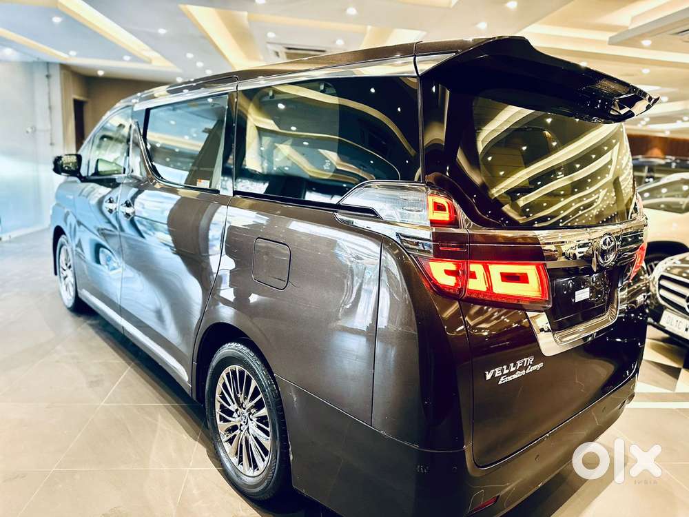 Toyota Vellfire Vip – Executive Lounge, 2021, Petrol