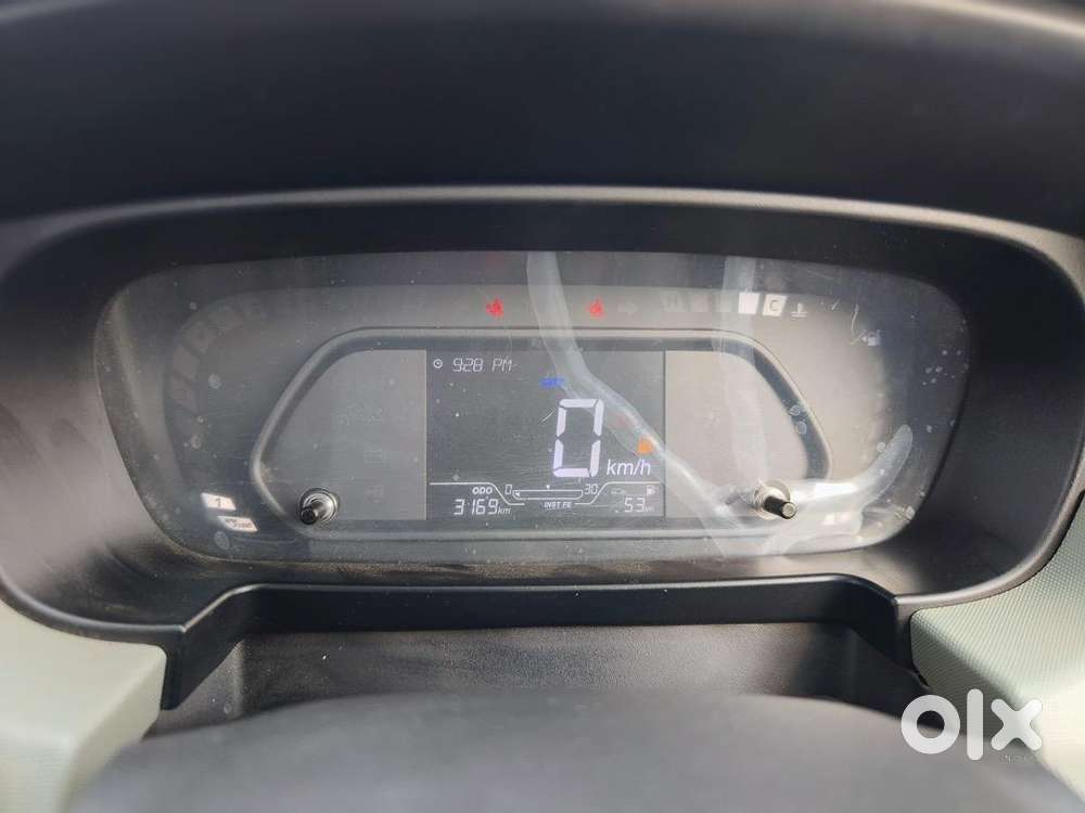 Tata Punch Adv+s 2025