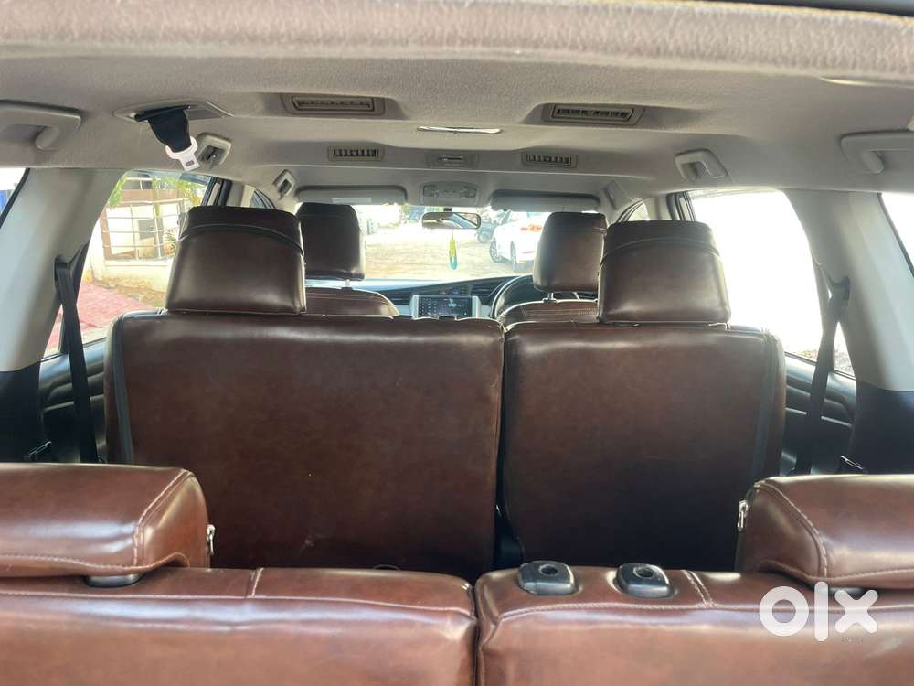 Toyota Innova Crysta 2.4 G Mt 8s, 2016, Diesel