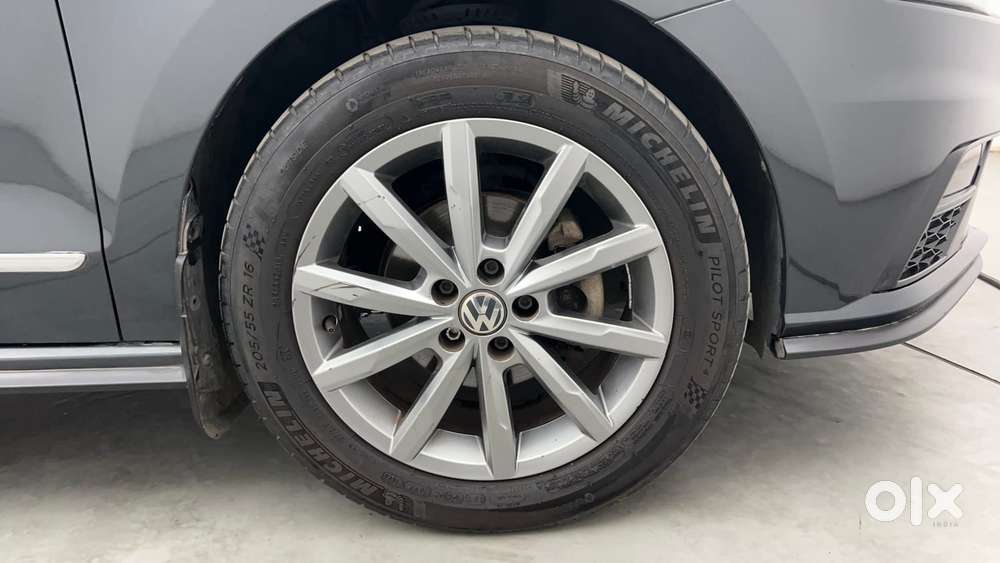 Volkswagen Vento 1.6 Highline, 2021, Petrol