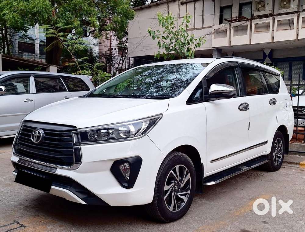 Toyota Innova Crysta [2020-ongoing] 2.4 Gx 7 Str, 2022, Diesel