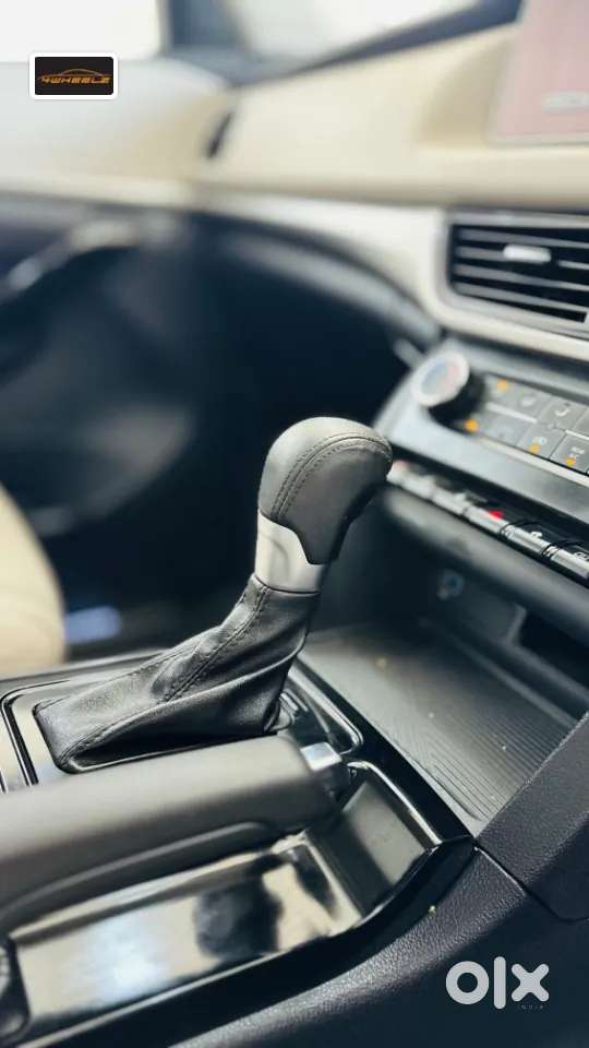 Mahindra Xuv700 2.2 Ax 5 Diesel At 7 Str, 2024, Diesel