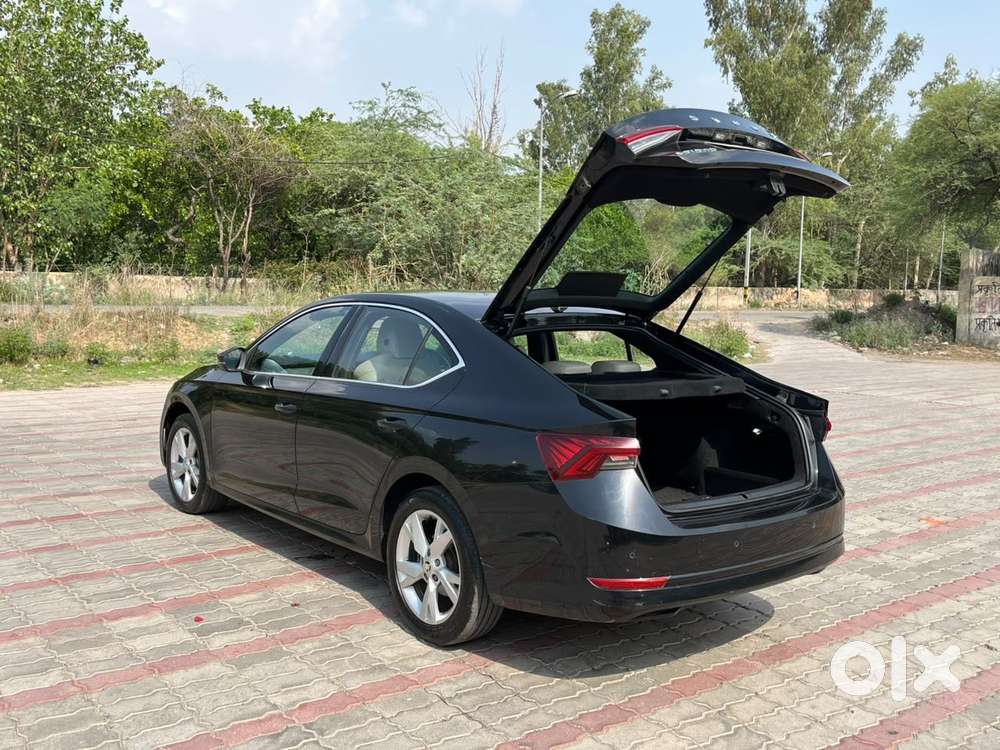 Skoda Octavia 1.8 Tsi At Style, 2021, Petrol