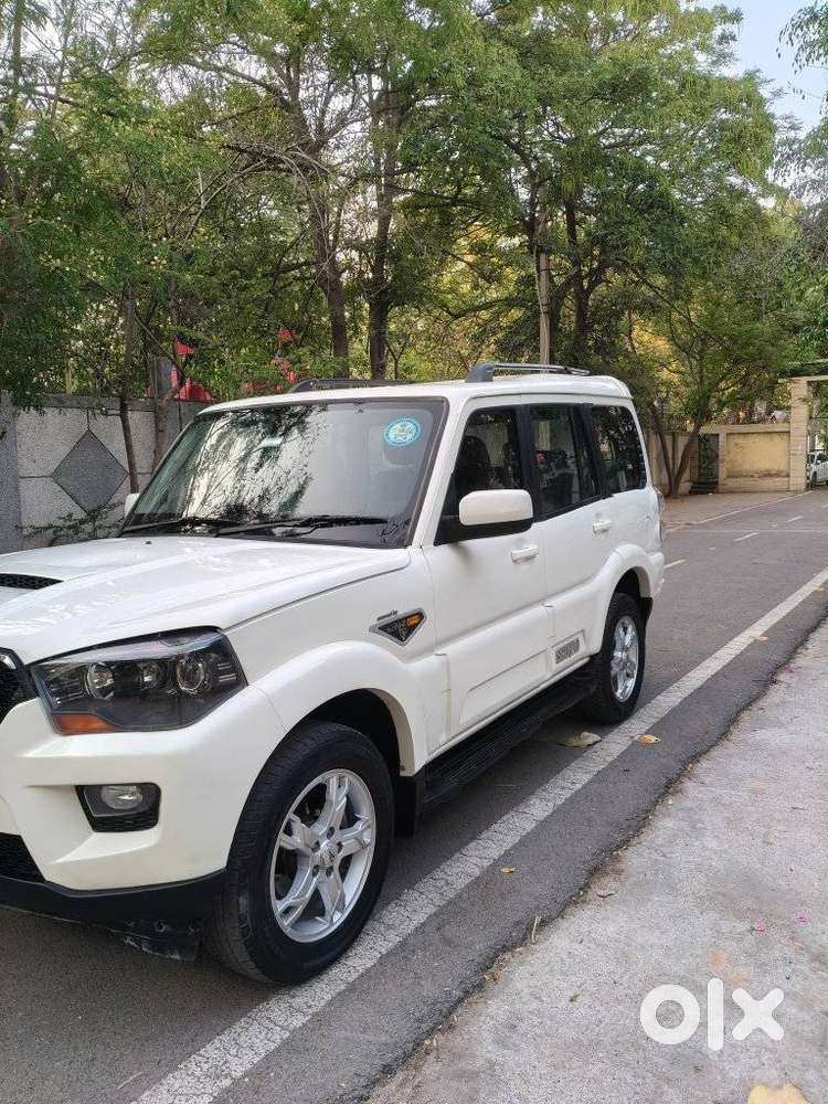 Mahindra Scorpio S10, 2017, Diesel