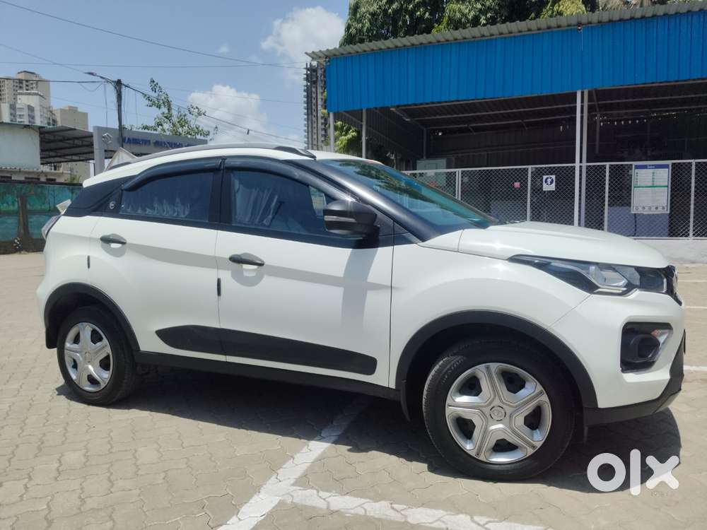 Tata Nexon 1.2 Revotron Xm (s), 2023, Petrol