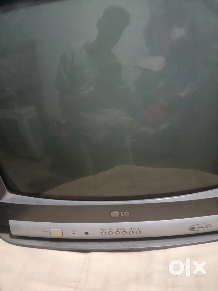 L G television