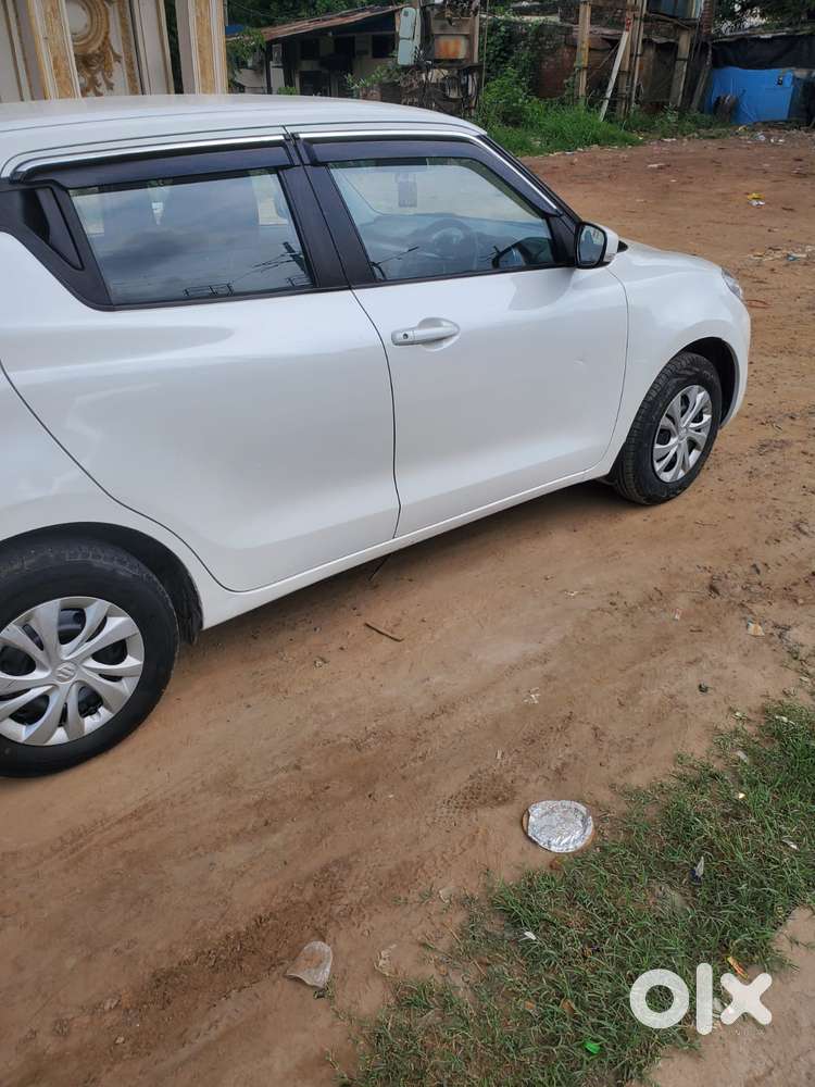 Maruti Suzuki Swift Vxi Cng, 2023, Cng & Hybrids