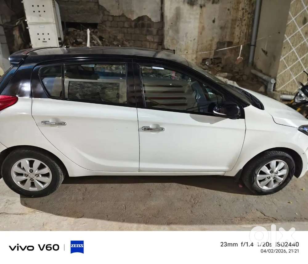 Hyundai I20  49,800 Km  Top Model  Excellent Condition