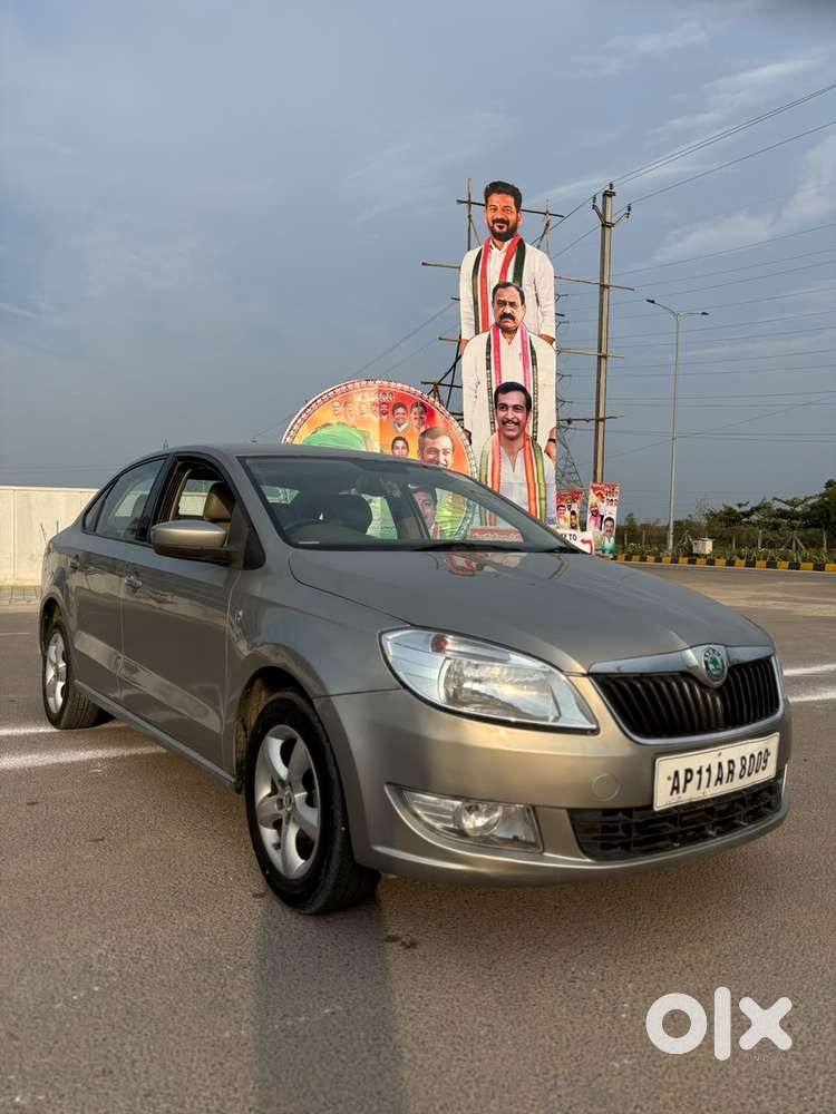 Skoda Rapid 1.5 Elegance Tdi Mt, 2013, Diesel