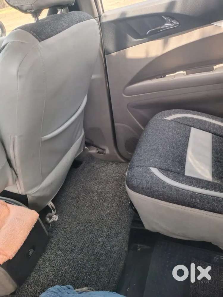 Mahindra Marazzo 2019 Diesel 182000 Km Driven