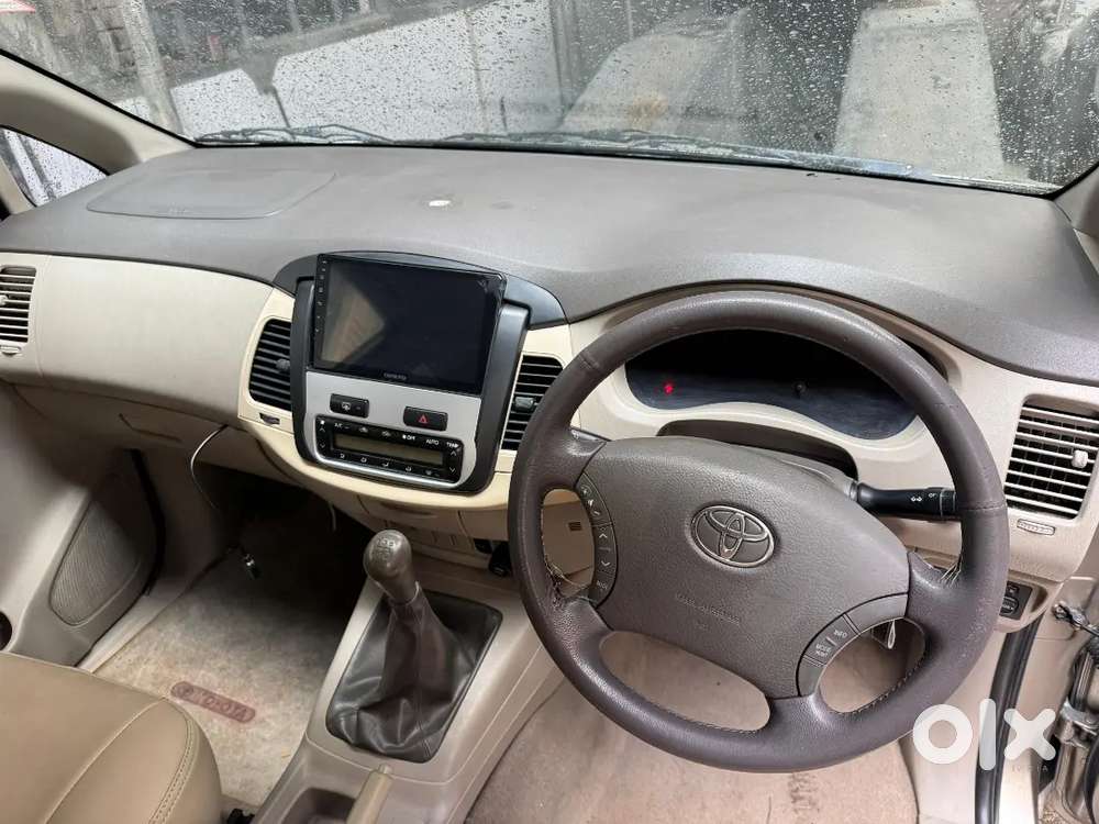 Toyota Innova 2004 Diesel 250000 Km Driven