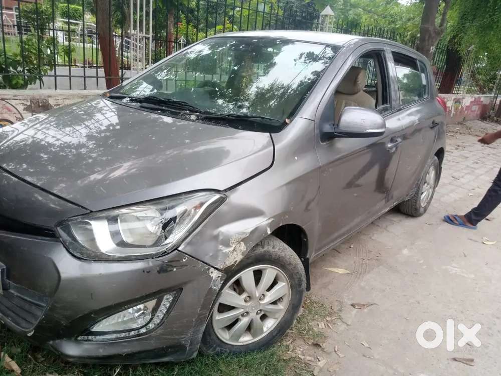 Hyundai I20 2013 Petrol 14586 Km Driven