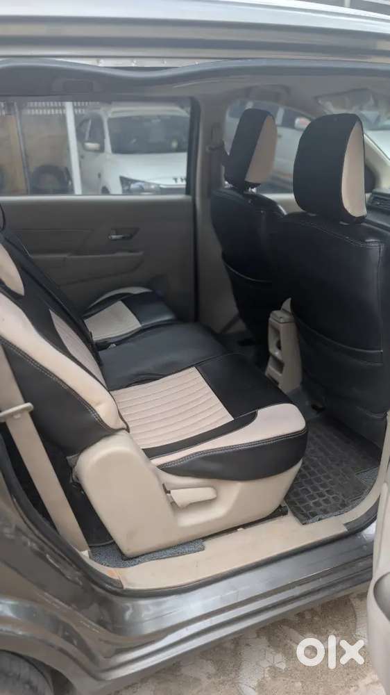 Maruti Suzuki Ertiga Zxi 2022