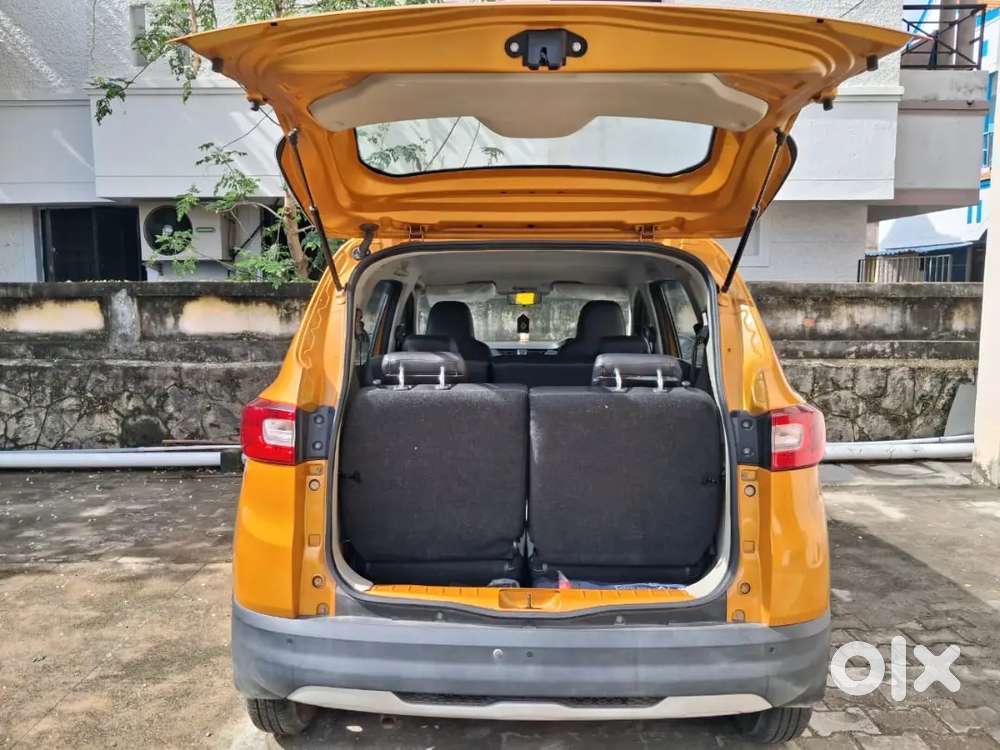 Renault Triber Rxt 2023 Automatic