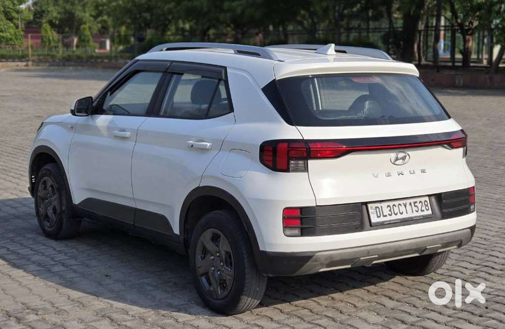 Hyundai Venue S 1.2 Petrol, 2023, Petrol