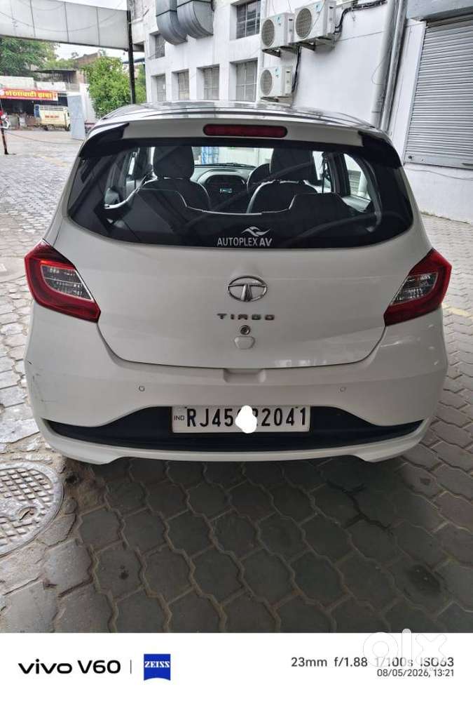 Tata Tiago 1.05 Revotorq Xt Option, 2023, Petrol