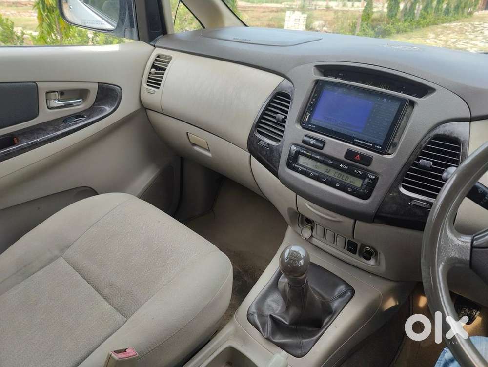 Toyota Innova Diesel 2011 Car