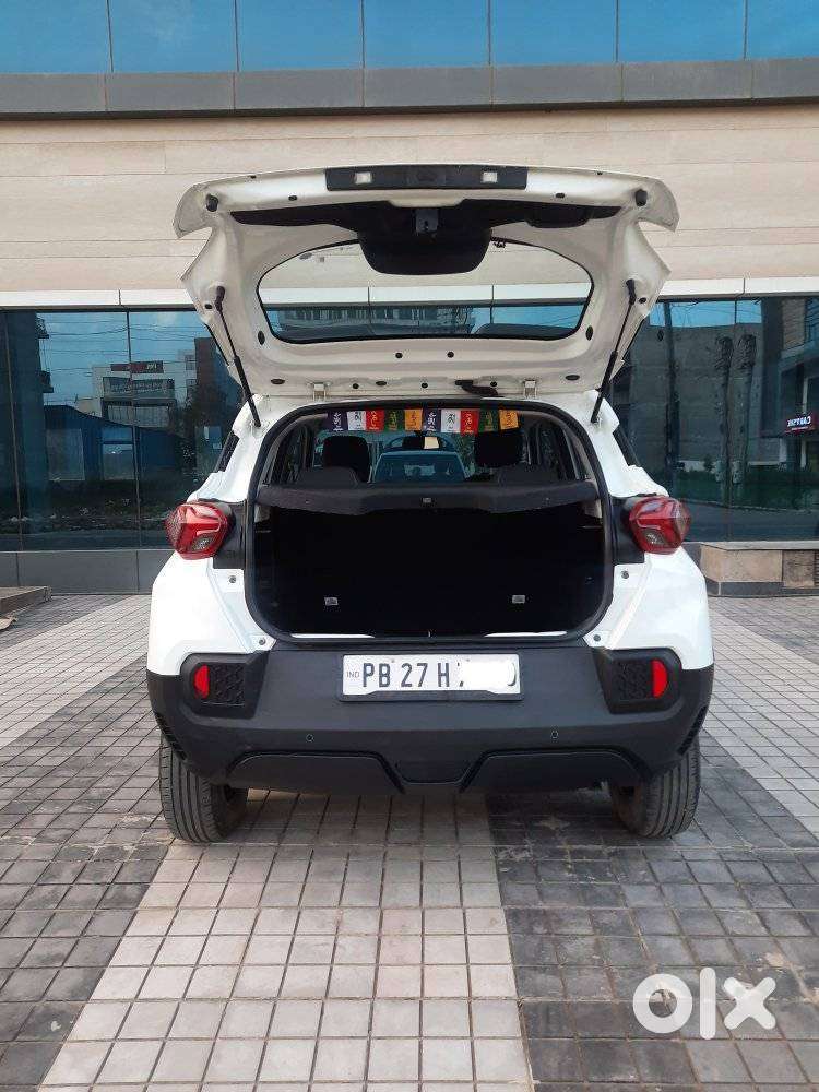 Tata Punch Accomplished Amt, 2023, Petrol