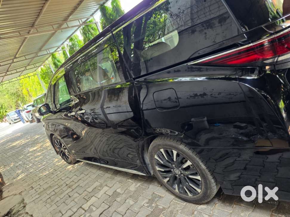 Toyota Vellfire Vip – Executive Lounge, 2024, Electric