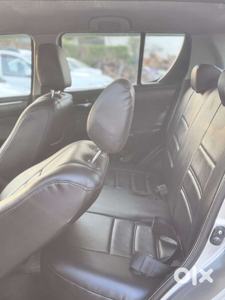 Maruti Suzuki Swift Vxi Abs Bsiv, 2015, Petrol