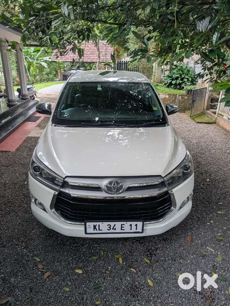 Toyota Innova Crysta 2.4 Z 2016 Diesel Mt