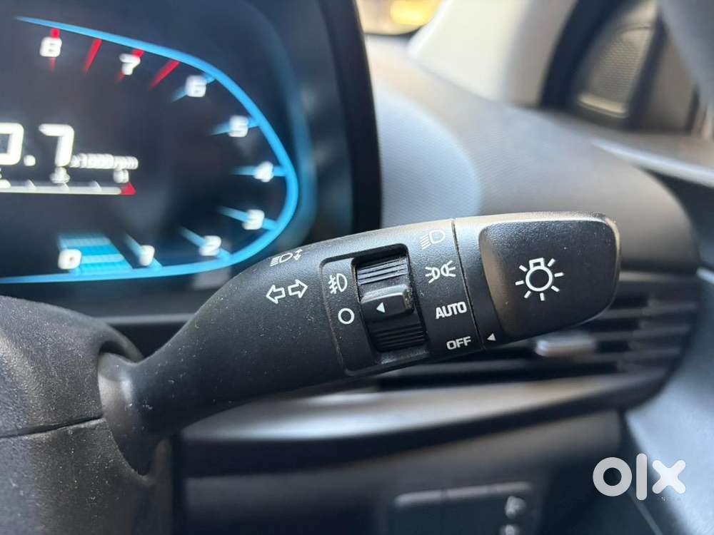 Hyundai I20 Sportz Ivt Petrol 2023 Automatic
