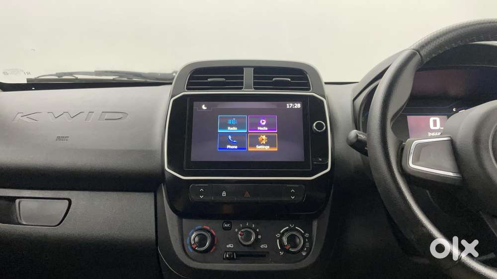 Renault Kwid 1.0 Climber (o) Dual Tone, 2022, Petrol