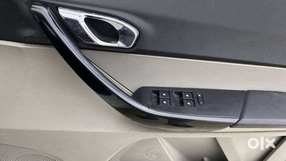 Tata Tiago 1.2 Revotron Xz, 2017, Petrol