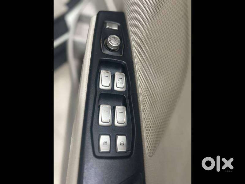 Mahindra Xuv300 W6, 2021, Petrol