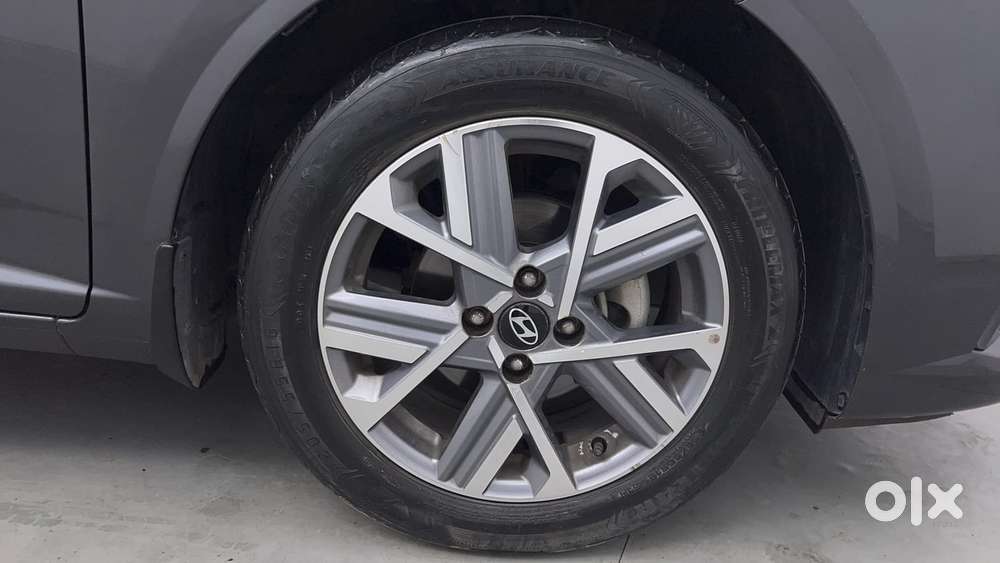 Hyundai Verna 1.5 Sx Petrol Mt, 2023, Petrol