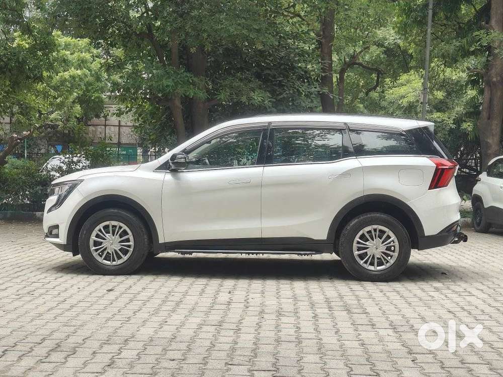 Mahindra Xuv700 2.2 Mx Diesel Mt 5 Str, 2022, Diesel
