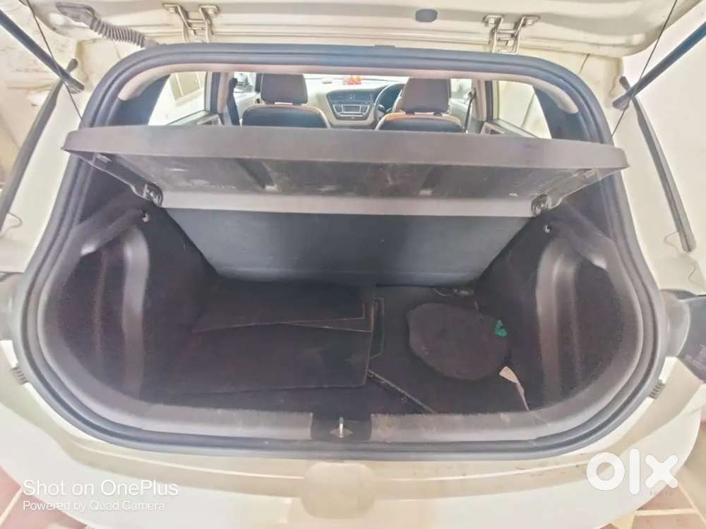 Hyundai I20 2017 Cng & Hybrids 67000 Km Driven