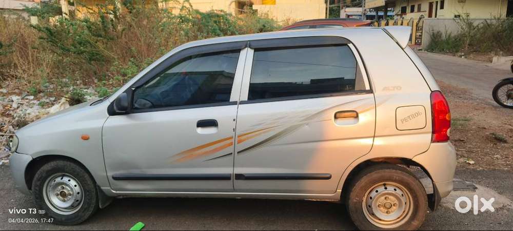 Alto 800 Lxi, Front Power Windows , Central Locking,music System With