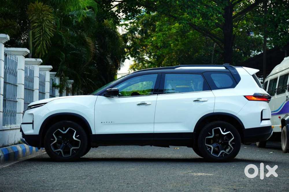 Tata Safari Accomplished X Plus 6 Str Dark Edition At, 2026, Diesel