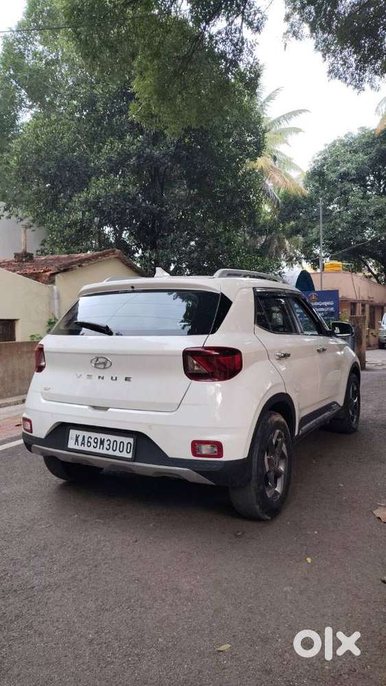 Hyundai Venue 1.0 Sx Plus Turbo Dct Dual Tone, 2019, Diesel